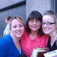 Cathy Leslie Photo 17