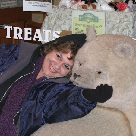 Suzanne Moreno Photo 16
