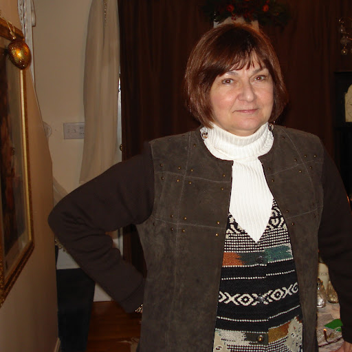 Arlene Raven Photo 11