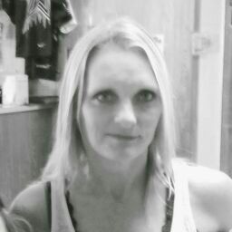 Christine Robison Photo 8