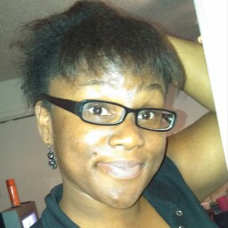Alyssa Jones Photo 29