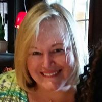 Lisa Irizarry Photo 12