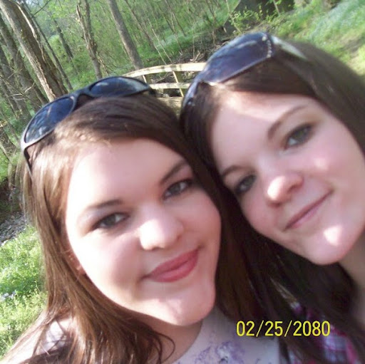 Christina Wray Photo 7
