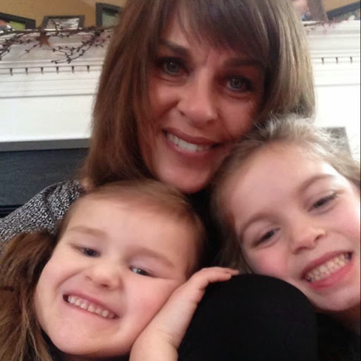 Michelle Reardon Photo 31