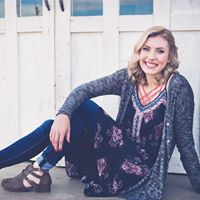 Danielle Mitchell Photo 37