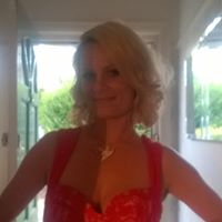 Faye Lowe Photo 14