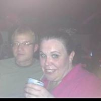 Danielle Hartshorn Photo 14