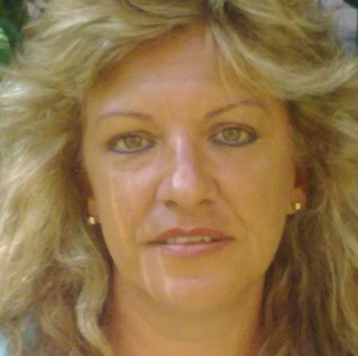 Angela Gutierrez Photo 12