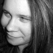 Sarah Burgess Photo 18