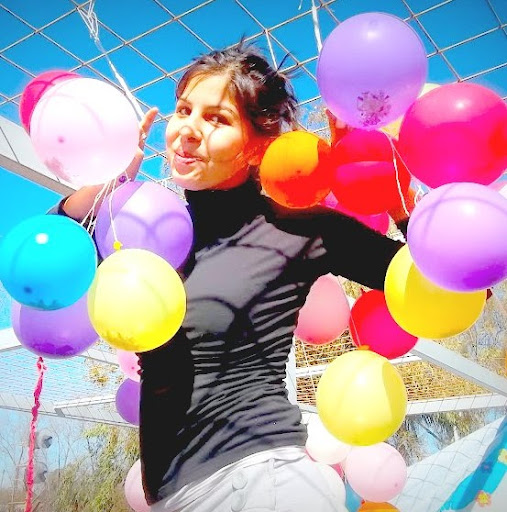 Brenda Flores Photo 15
