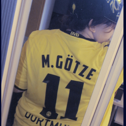 Stefanie Thomas Photo 33