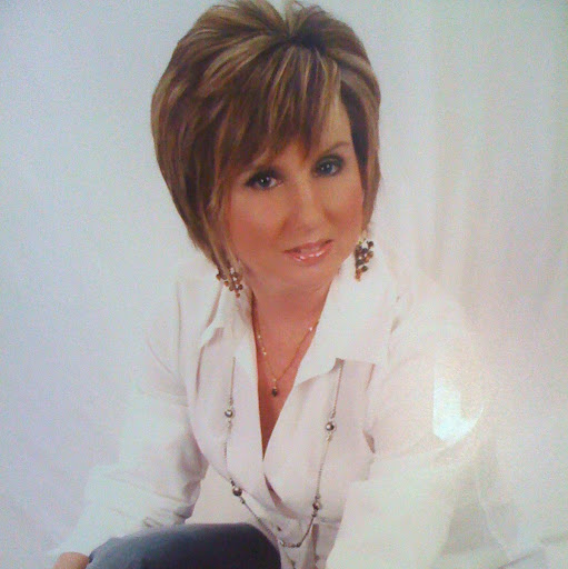 Lori Gruber Photo 12