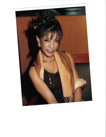 Brenda Sharp Photo 28