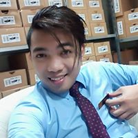 Robin Vasquez Photo 13