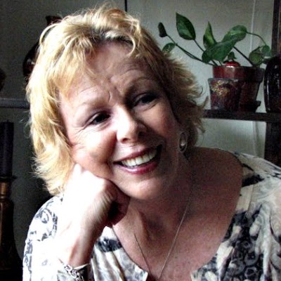 Claudia Turner Photo 12