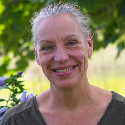 Martha Richards Photo 18