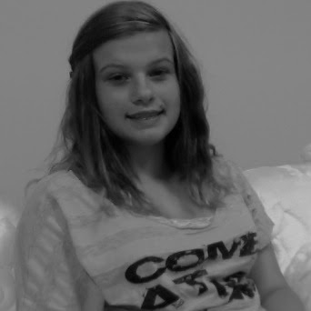 Julie Knapp Photo 30