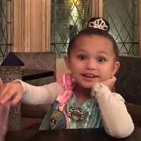 Stephanie Darnell Photo 15