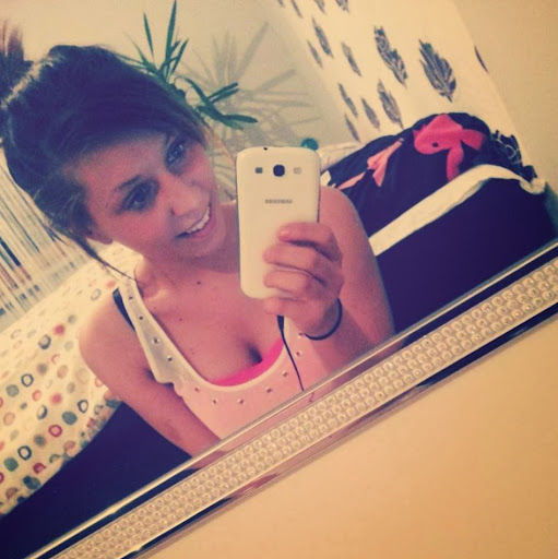 Stephanie Moser Photo 31