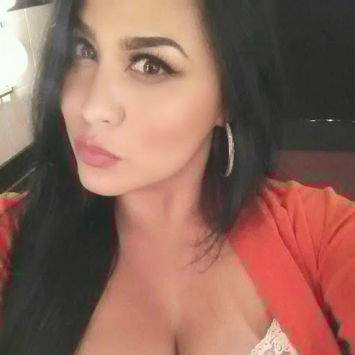 Adriana Alvarez Photo 31