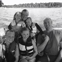 Karen Grogan Photo 11