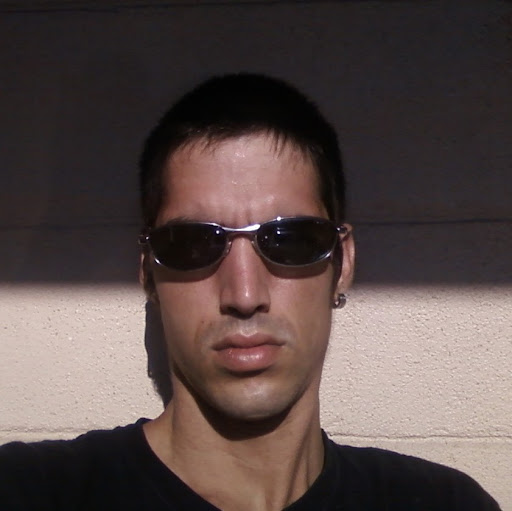 Steven Thompson Photo 18