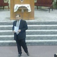 Kenneth Hank Photo 8