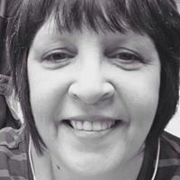 Jacqueline Reynolds Photo 38
