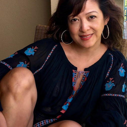 Angela Torres Photo 10