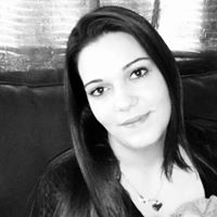 Sara Hiller Photo 11