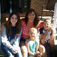 Valerie Robinson Photo 24