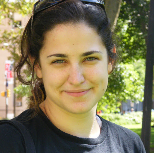 Sarah Burns Photo 10