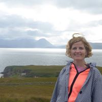 Angela Macleod Photo 8