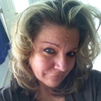 Candice Reynolds Photo 17