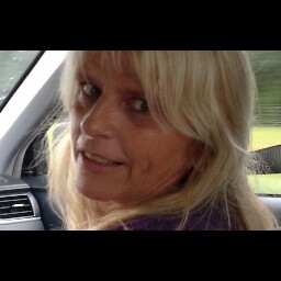 Cindy Dennis Photo 16