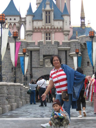 Cynthia Galang Photo 16