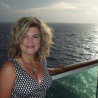 Linda Wolcott Photo 35