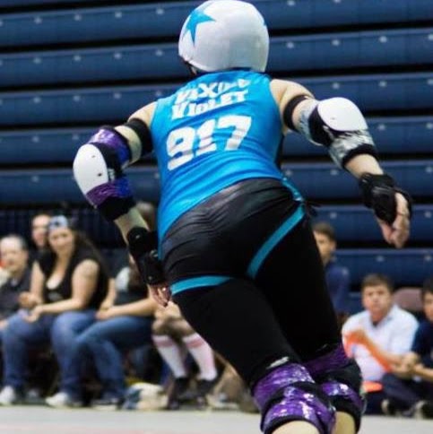 Samantha Perry Photo 13