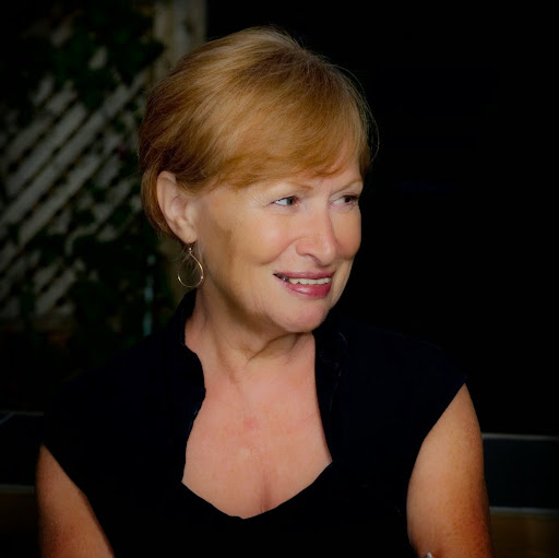 Valerie Kelly Photo 12