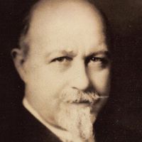 Walter Russell Photo 2