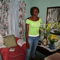 Alicia Clarke Photo 19