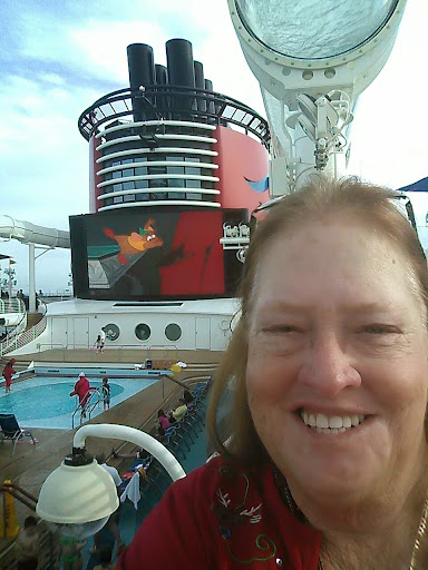 Suzanne Nolan Photo 12