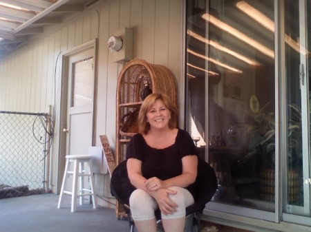 Lora Miller Photo 33