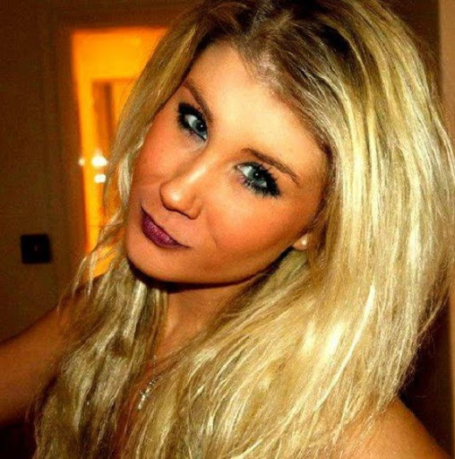 Lauren Whitmore Photo 12