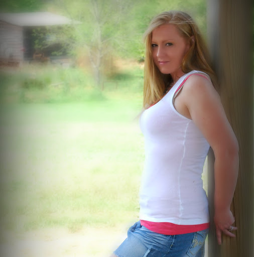 Kristin Rogers Photo 15