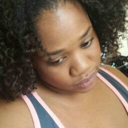Kristina Vaughn Photo 16