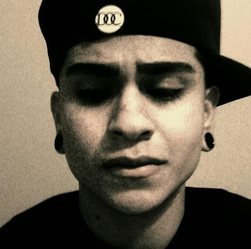 Samuel Escobar Photo 45