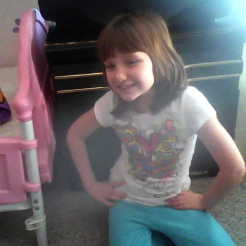 Danielle Mills Photo 13