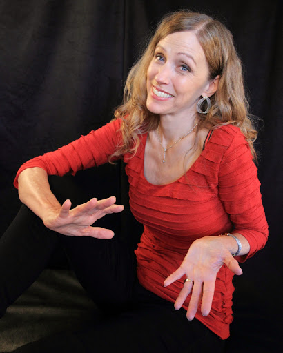 Julie Martin Photo 42