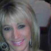 Renee Holzer Photo 14